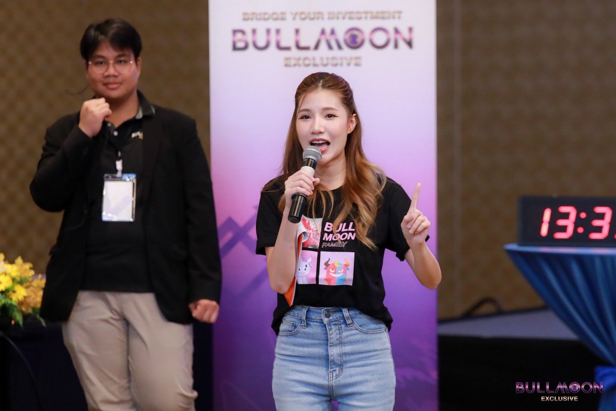 Piyaphan222's tweet photo. แพลมๆ #หลุด BullMoon Family #BullMoonClunbNFT #BullMoonFlex #BullMoonJunior #BullMoonExclusive #NFT #Community #Thailand https://t.co/T67fJpg6wR