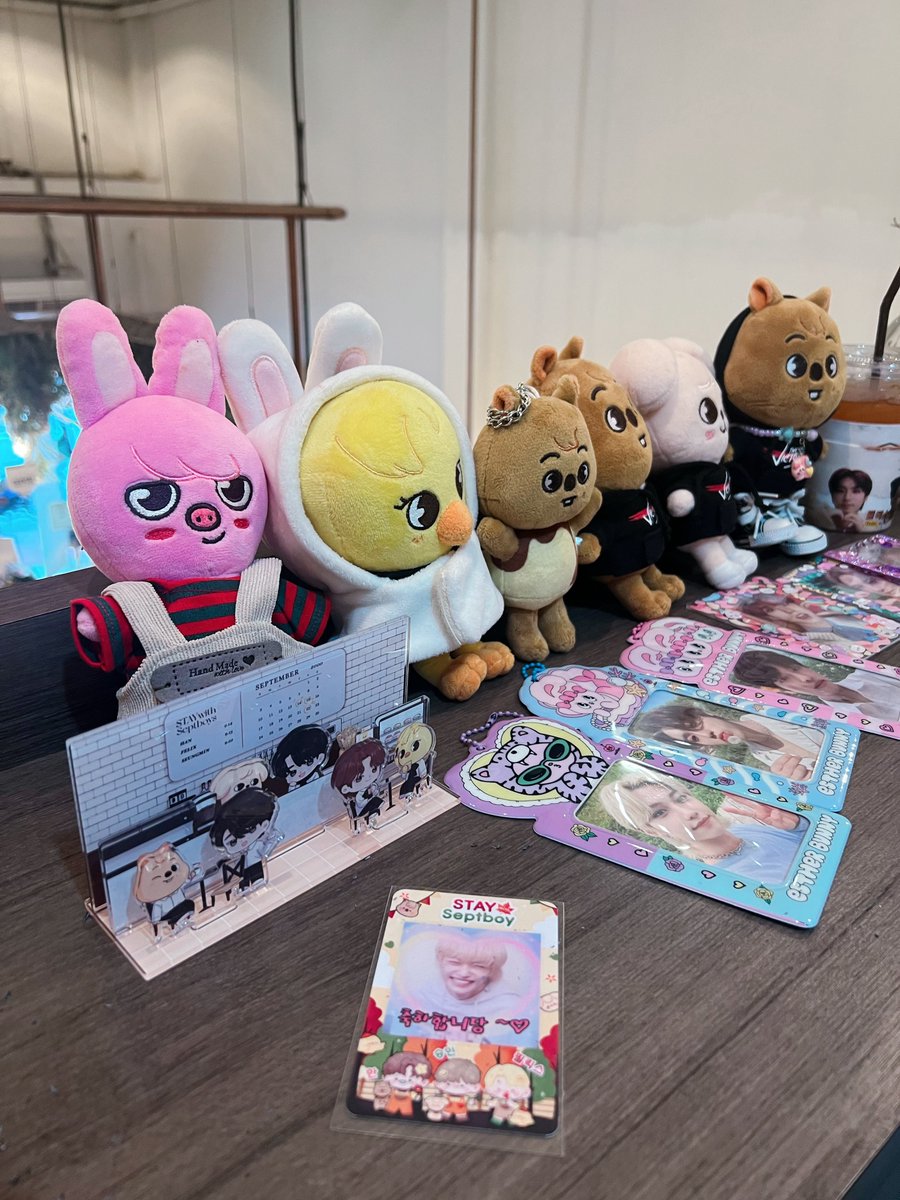 XGctui's tweet photo. คาเฟ่น่ารักมู้ก วันนี้พกดวงมาสุบๆ บัตรขูดที่ได้สตดที่น่ารักมากกก 🎀✨ #STAYwithSeptboys https://t.co/XnaCHrvlfZ