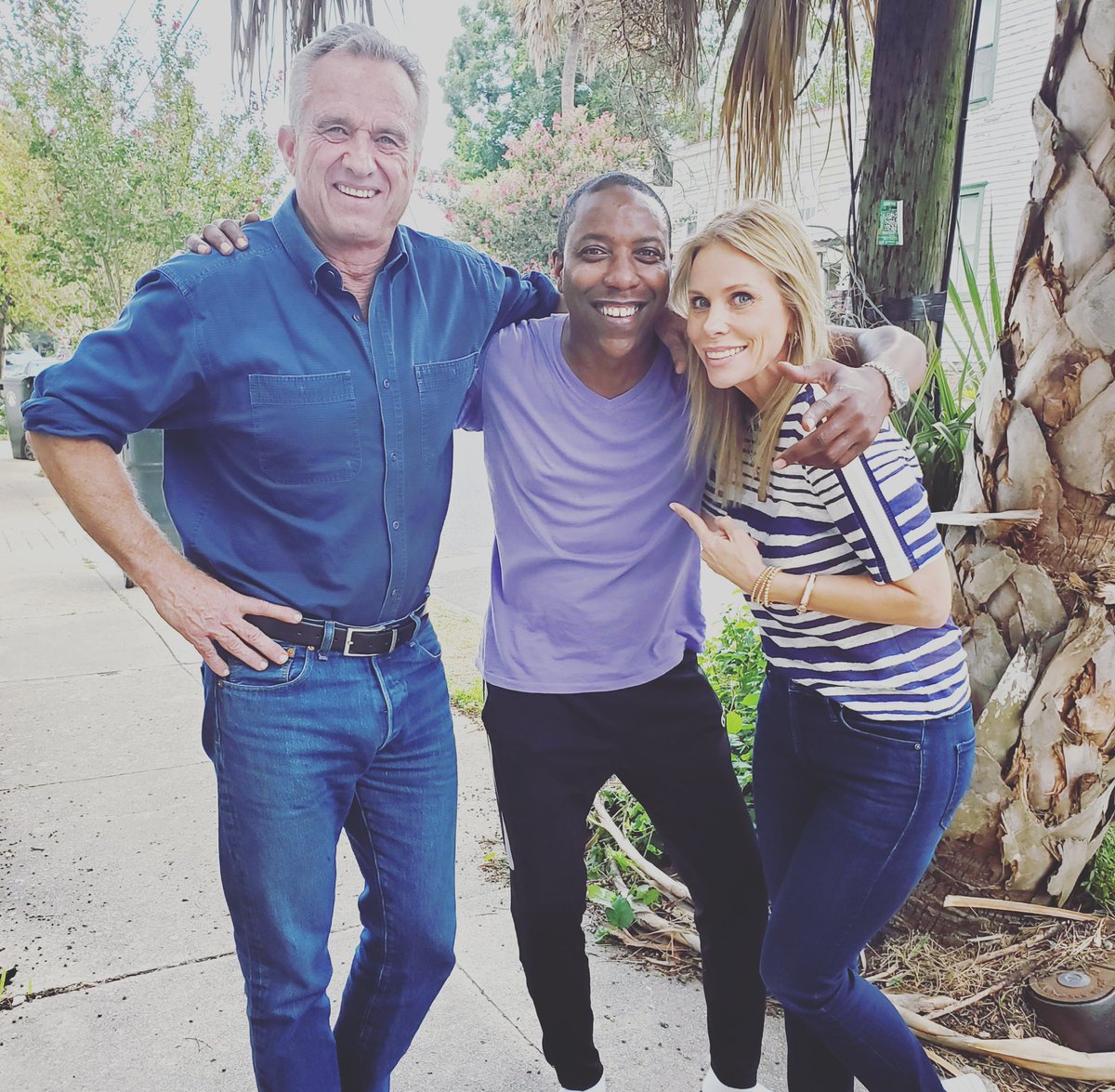 mcarmystrong's tweet photo. "He sees kindness and has grace for others that most people don't. He just has a wider lens, seeing things that most others don't."
-Cheryl Hines
@CherylHines @RobertKennedyJr
#Kennedy24 #TheRealRFKJr ✌️ https://t.co/Vwyexh5lbD