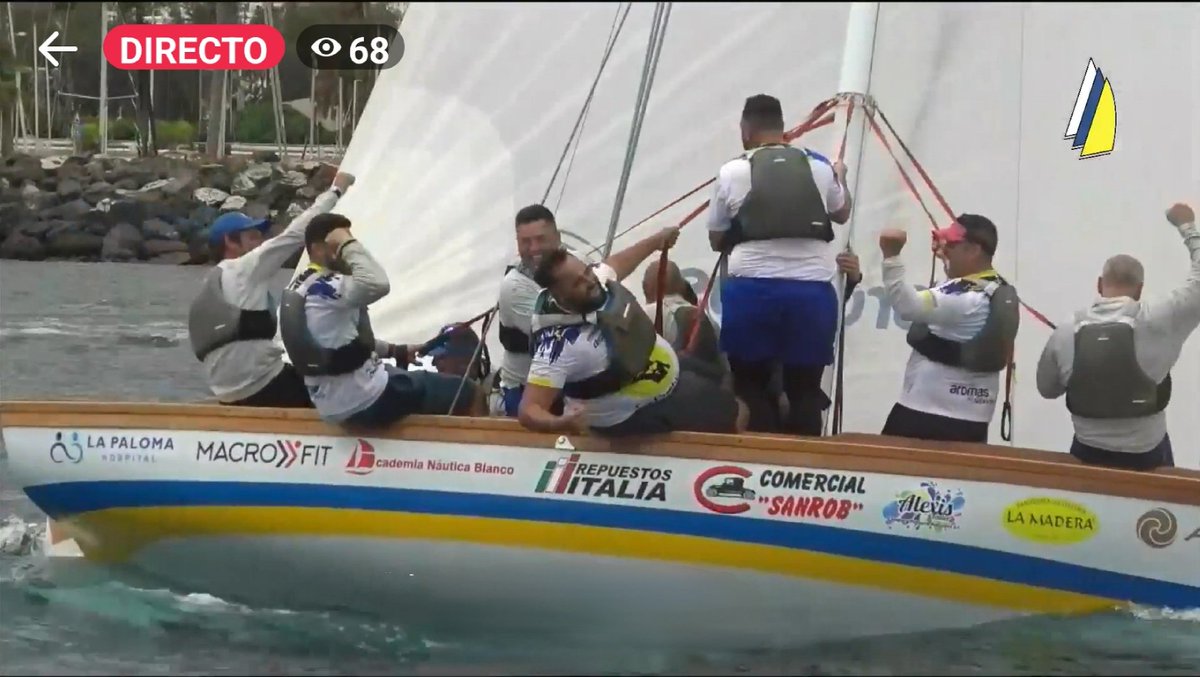 Mi enhorabuena al bote @PuebloGuanche29 que acaba de ganar el Trofeo Federación de #VelaLatinaCanaria tras imponerse en una dura regata al @BotePortuarios.

Los del Barranquillo Don Zoilo intratables esta temporada ganando su 4° título. 👏👏

(Fotos transmisión @Botesvelalatina )