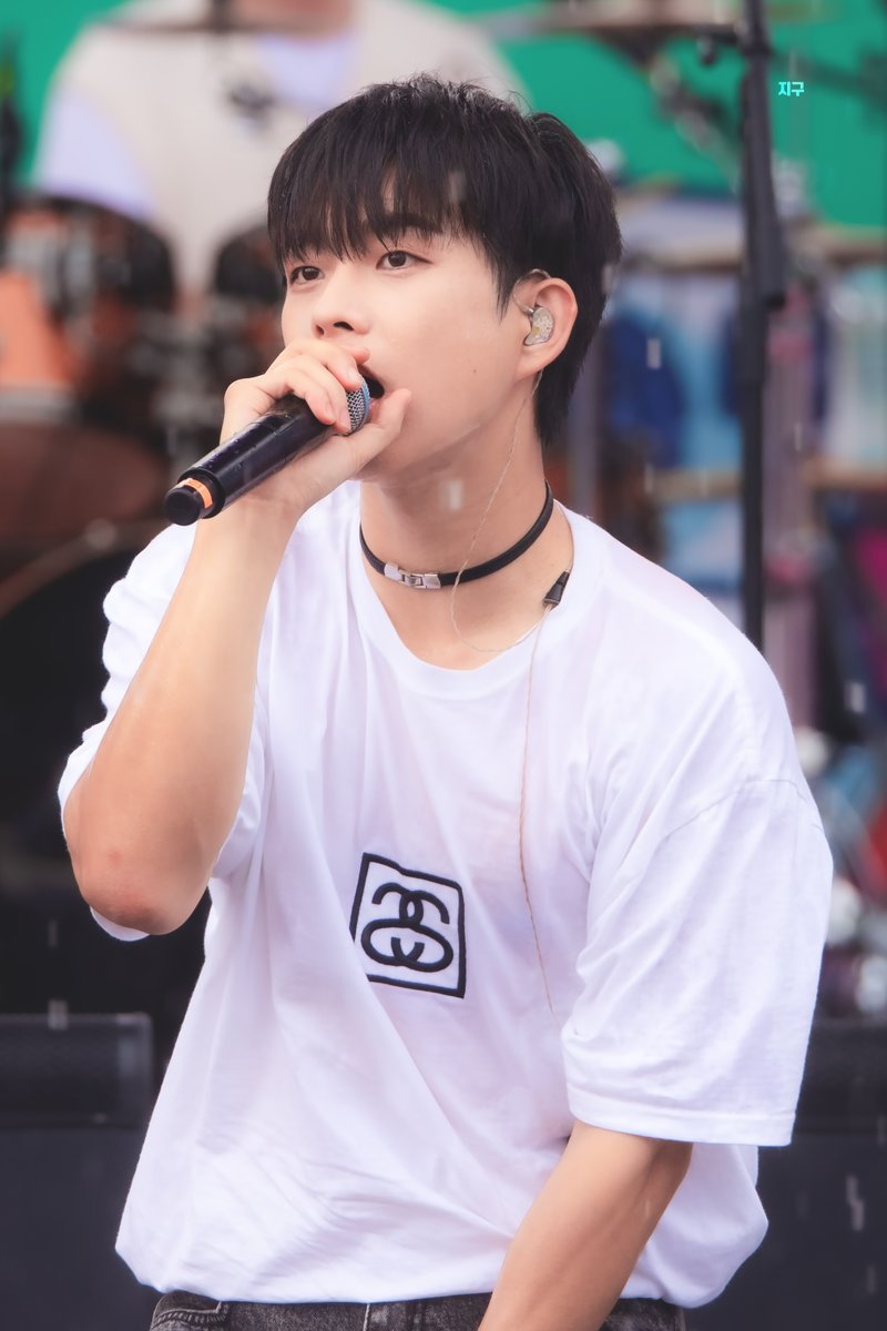 ROCKonthisEarth's tweet photo. 230917 조이올팍 페스티벌
 #최상엽 #루시 #LUCY 

HQ말아왓어요,,,, https://t.co/zCKG6gxu1f