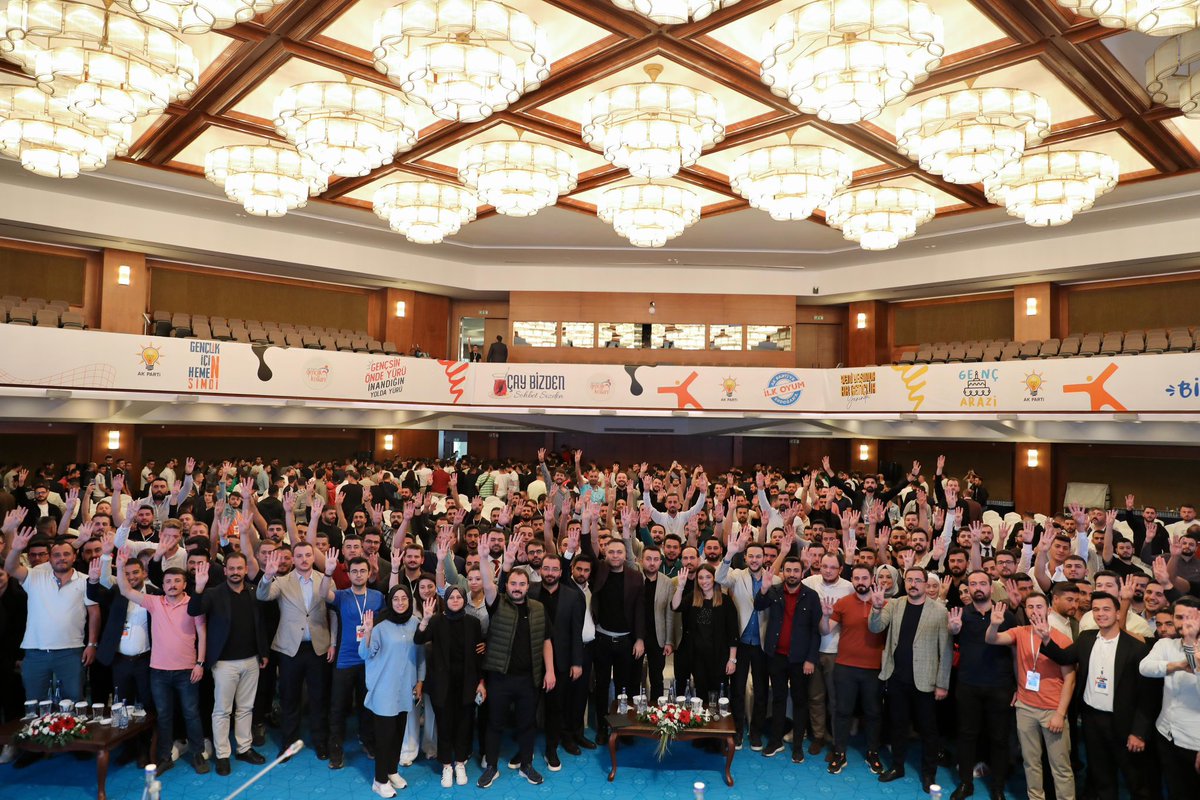 Büyük AK Gençlik Kampımızı “İl ve İlçe Başkanlarıyla İstişare ve Değerlendirme Toplantısı” ile bitirdik. 

Bir dahaki programda görüşmek üzere AK Gençlik!🚀

#GüçAKGençlikteSaklı