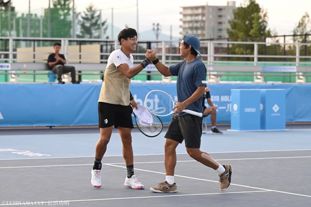 okok0209's tweet photo. M25 Sapporo week2
ダブルス優勝しました🏆

YouTube活動をきっかけに連日ファンの方々が応援にきて下さり、そんな中で優勝をお見せすることができ、とても嬉しいです😊
大会を主催してくださった内山選手、運営に携わってくださった皆様、選手ファーストで素晴らしい大会をありがとうございました。 https://t.co/aKQrJrZMmP