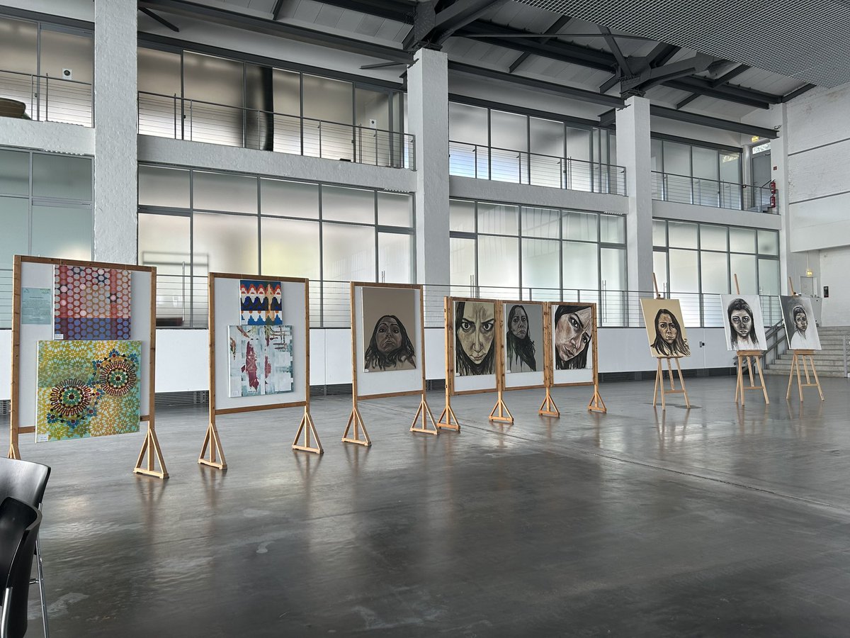 Intacad1's tweet photo. Ausstellung: “Kunst erzählt Migration” #SHABABIK2023 : Naima Tabti, Kamel Oghly, Moneer Ballish, Sherin Dawoud https://t.co/a5j5hSe3wq