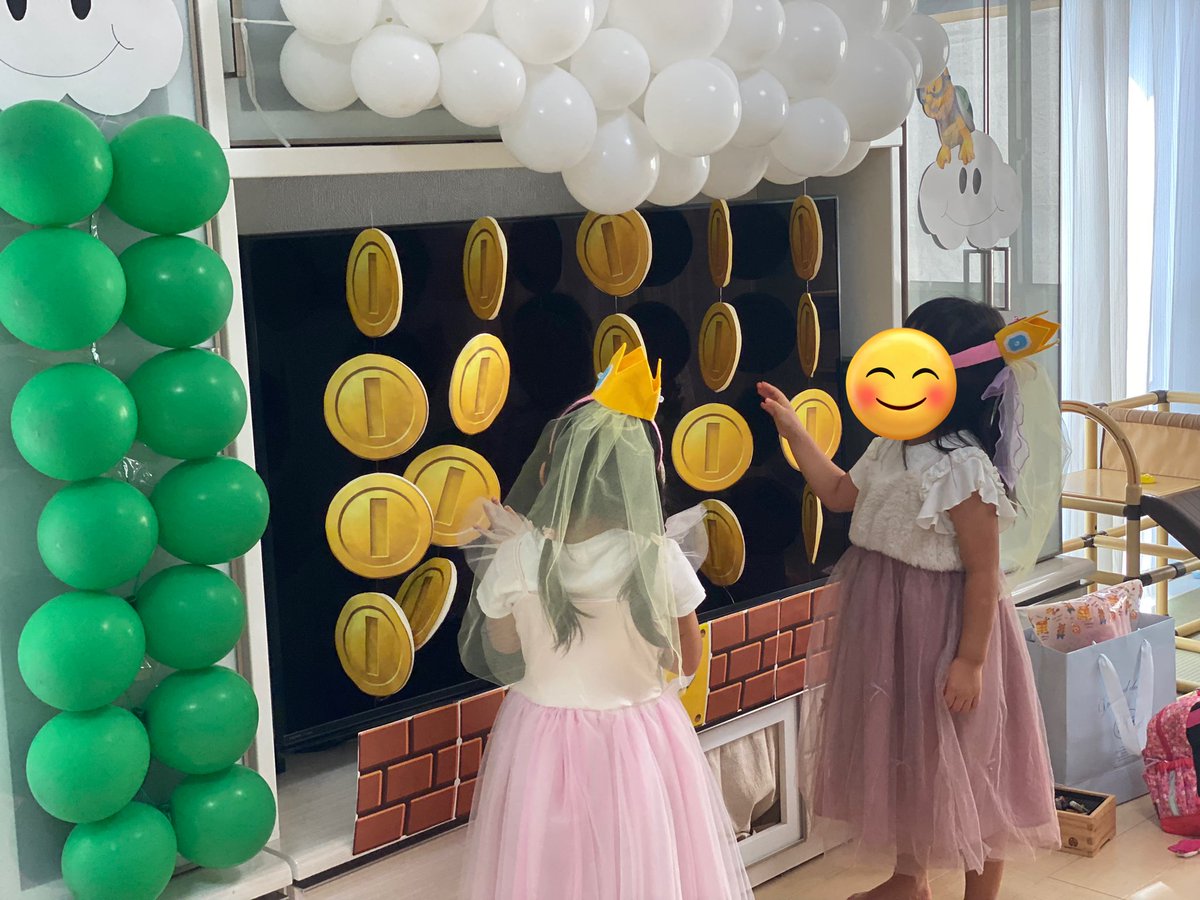 Cyamu26's tweet photo. ちょっと早めの5歳のお誕生日パーティ🎂
リトミックからの仲良しちゃん達と一緒にお祝��できて良かったね💕 https://t.co/NKRpOEjndq