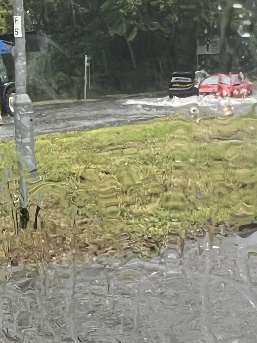 hinesrem27's tweet photo. Tad wet in Taunton https://t.co/zYbEXs4cpF