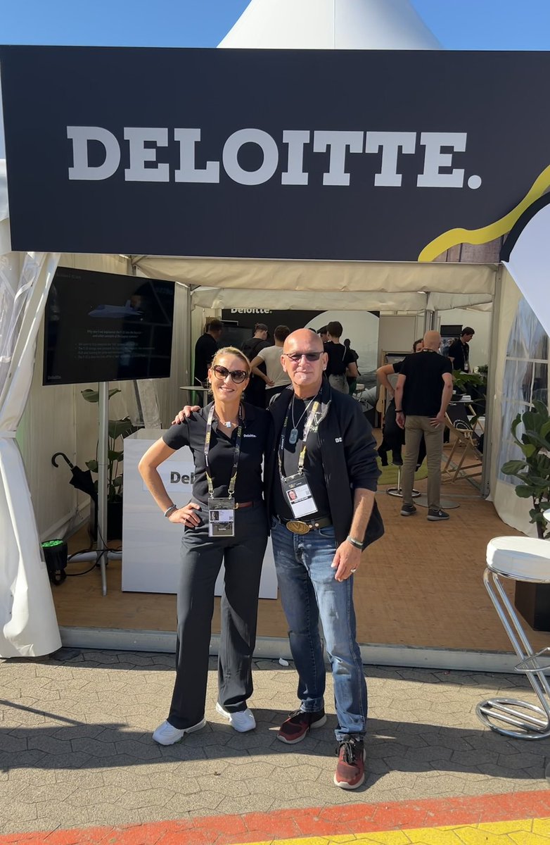 Lieber #BernhardDrescher Vors. <a href="/EinsatzVeteran/">BDV e.V.</a> Danke für unser Gespräch bei den <a href="/InvictusGamesDE/">Invictus Games Düsseldorf 2023</a>.💛Ich unterstütze Dein Bestreben, bei den zukünftigen Spielen auch ehemalige #SoldatInnen &amp; #Veteranen wie zB. #RobertMüller inklusiv zu denken! Danke für Dein starkes Engagement!🤜🤛