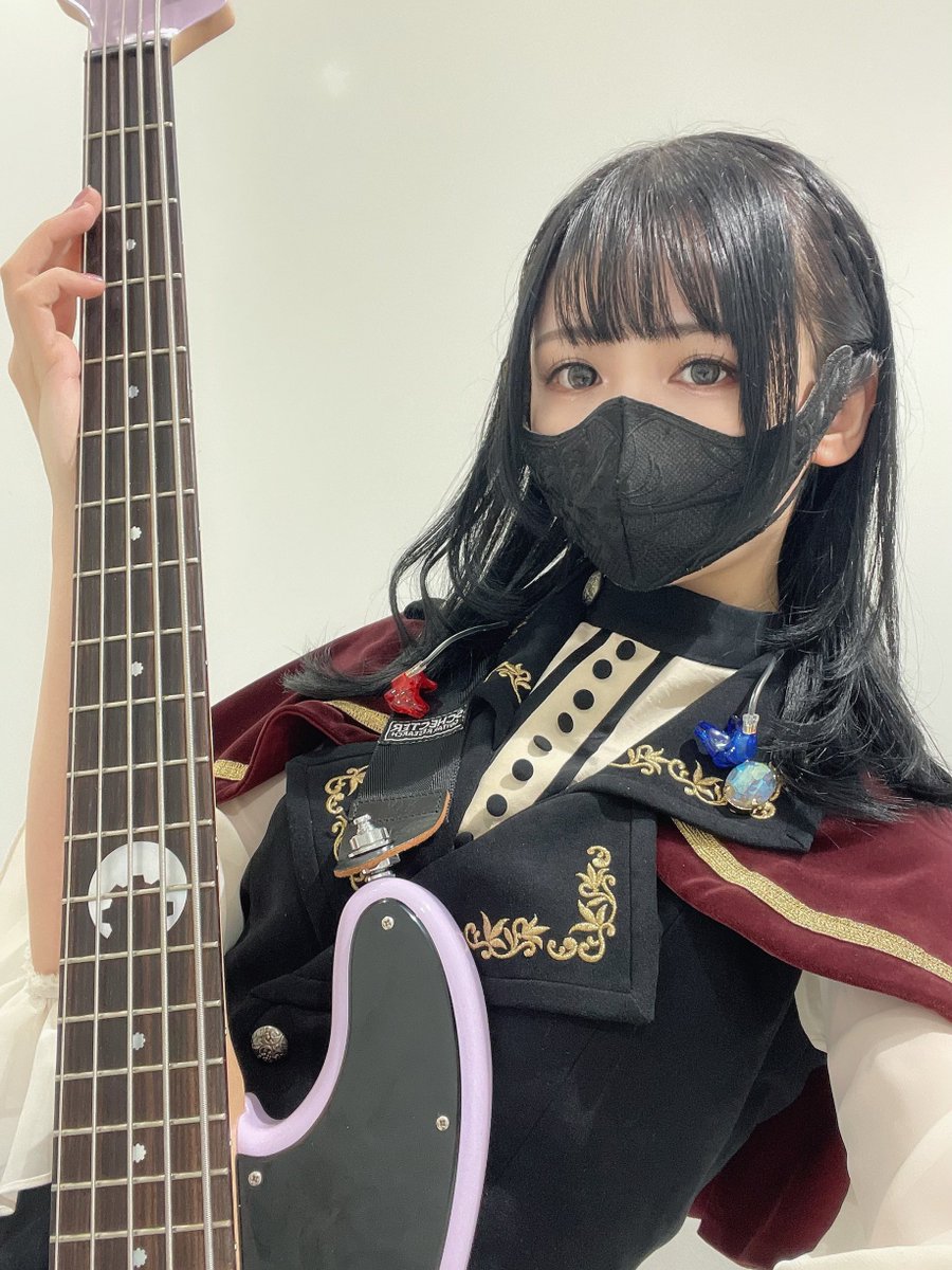 okada_mei0519's tweet photo. #Roselia_Farbe_DAY2 🌹
オープニングアクトとしてAveMujica が
出演させていただきました…✨

DAY2もRoseliaさんの色彩りが素敵で今日はその場で感じられて嬉しかったです💐

貴重な1日をありがとうございました🌙⚙️

〘 ティモリス/ 八幡海鈴 役 岡田夢以 〙
#バンドリ 
#AveMujica https://t.co/pbDCJgMQ2T