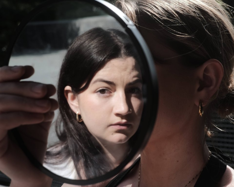 There will be an ISL Interpreted Performance of This Is You by <a href="/Loomtheatre/">Loom_</a> tonight at 18.30.

This show blends modes of theatre, film, and performance where boundaries and definitions are erased in exciting new ways.

🎟Find out more:

fringefest.com/festival/whats…

#DublinFringe