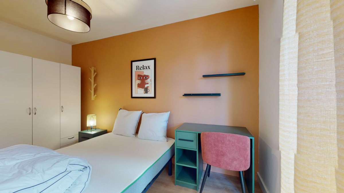 ImmoJeune's tweet photo. [Coup de coeur ❤] #Bordeaux #Offre #AgenceImmo #LogementEtudiant #Immo Etudiant à Bordeaux et vous cherchez un logement pour la rentrée ? Découvrez cette offre incroyable proposée sur notre plateforme 🤩 ! Déposez votre candidature ici --> https://t.co/JwTxs4EYM6 https://t.co/khvyJxVL8g