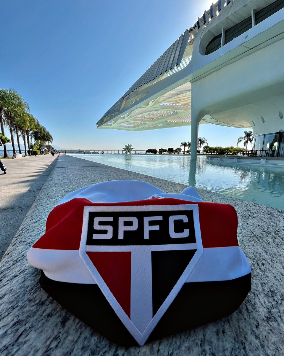 SaoPauloFC's tweet photo. Camisa maravilhosa! 😍

#VamosSãoPaulo 🇾🇪 https://t.co/LK0oD30bFE