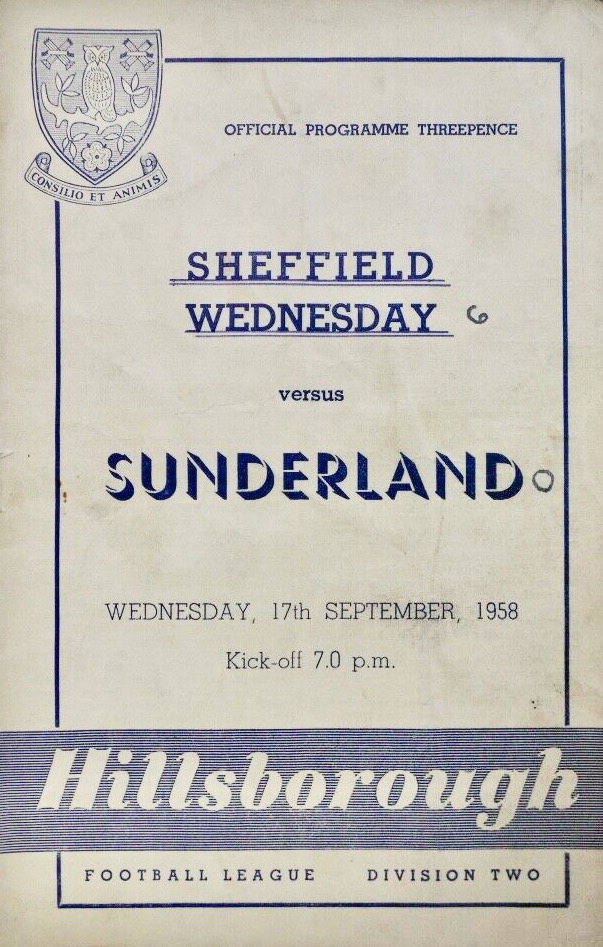 Dunsbyowl's tweet photo. #OnThisDay 65 years ago - Wednesday were 2nd in the 2nd after thrashing @SunderlandAFC 6-0 at S6 in front of 33,398 #SWFC goals Froggatt 3
Albert Quixall, Shiner & Derek Wilkinson. The match would prove to be Golden Boy Albert Quixall's lat game for the Wednesday. #UTO https://t.co/AD7NRpWlBa