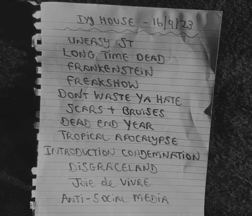 LoGOz_UK's tweet photo. @PeeshNE63 @PaulLoGOz #logoz #logozuk #logozmusic #unsignedartist #unsigned #unsignedmusic #rock #hardrock #punk #punkrocknroll #music #newmusic #band https://t.co/4IcCqCkBBN