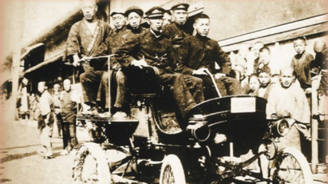【今日9/20は #バスの日】

問：1903年、今から120年前の今日
日本初の営業バスが走ったエリアはどこ？🚌

A　東京
B　京都
C　長崎

#今日は何の日 

答：B　京都
京都の堀川中立売-七条駅、堀川中立売-祇園間