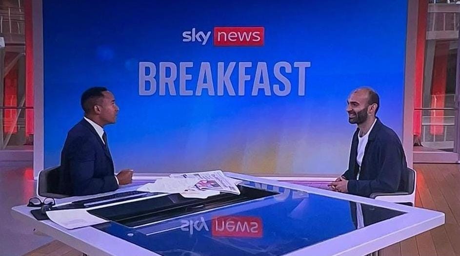 Who caught writer of #InOtherWords and performer <a href="/Mattseager4/">Matthew Seager</a> on <a href="/SkyNews/">Sky News</a> talking about our ⭐️⭐️⭐️⭐️⭐️ hit <a href="/arcolatheatre/">Arcola Theatre</a>?

2weeks left. Get your tix before they're gone!
🎟️arcolatheatre.com/?p=39736