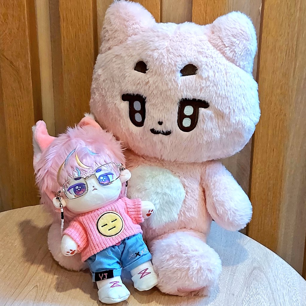 yawnzzjunz's tweet photo. first cse เฉโกหณยทหโถ
thank you so much, @jjundipity
@jjugyumiao13 for organizing and hosting this event! we had so much fun ๐
looking forward to the next one! ~โ
#YIFB_YJ #YEONJUN_InFullBloom โ
@muse_cyj @1309zip @YIFB_YJ https://t.co/NzEMhYlvNC