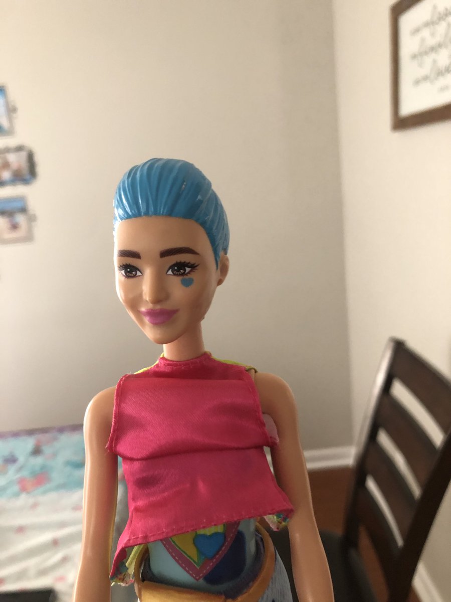 BarbaraKilmart2's tweet photo. Hey @Mattel I’m returning the bag of hair from my grandchild’s Color Reveal, she played with her all of 5 minutes and it was all over.  Luckily she looks good with her plastic hair sans the cheaply made weave, but still, fix this please.  With love, Juliette’s Momom https://t.co/QTtcTGaP06