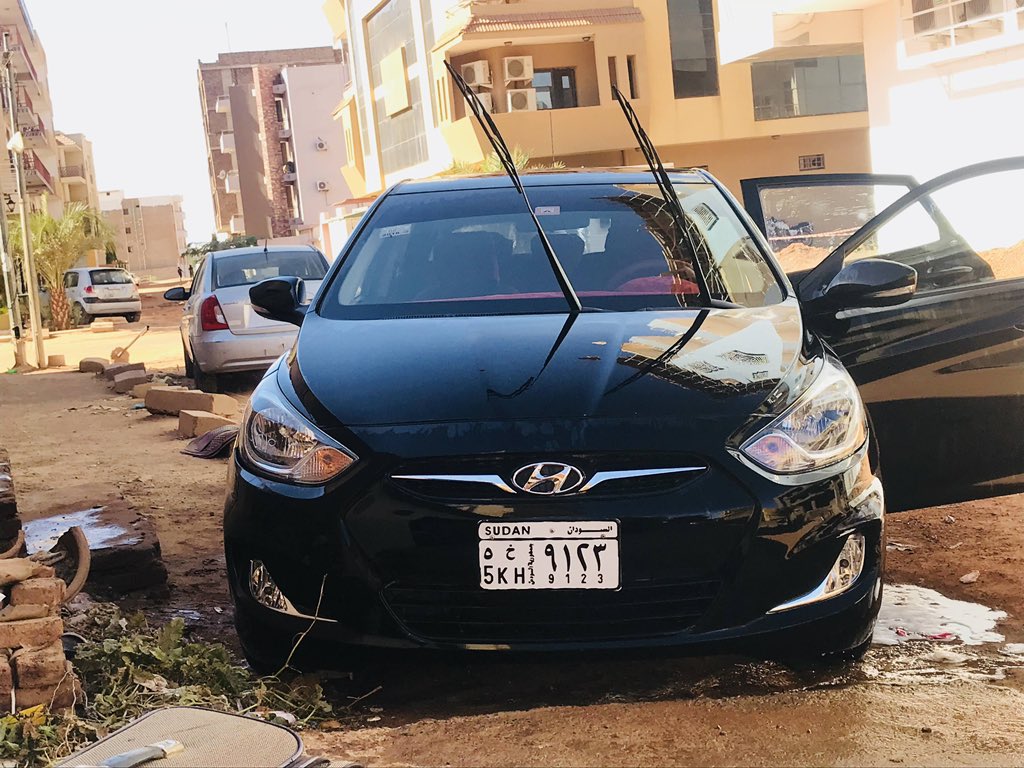 safaahamiid's tweet photo. #عربية_مفقودة

يا جامع يا رقيب..
اتسرقت هيونداي اكسنت hatchback سوداء من منزلنا بالعباسية امدرمان
موديل 2014
رقم اللوحة / خ5 - 9123
ا��قام التواصل :
0965784469
((واتسب)) 0960831369 https://t.co/SfpGqTXwv5