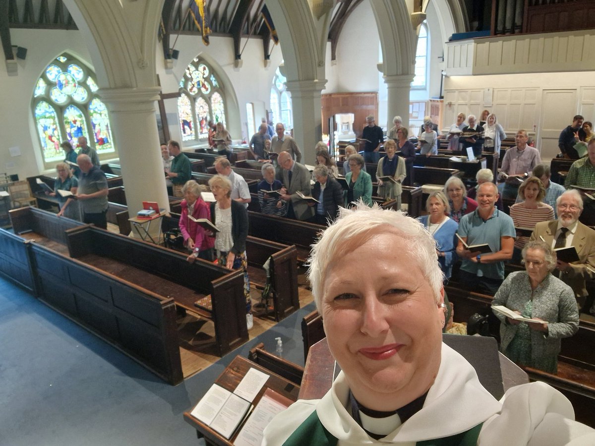 First united service for the newly formed benefice of Ripley and Ockham with Hatchford and Downside held in Ripley, today, welcoming the congregations from <a href="/OckhamChurch/">All Saints' Ockham</a> and St Michael's Chapel, Downside. What a privilege to join you as Priest in Charge <a href="/CofEGuildford/">Diocese of Guildford</a>