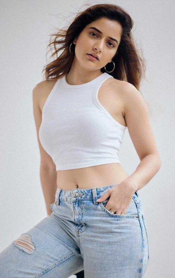 F6OvhT8XkAAuoPB?format=jpg&name=900x900