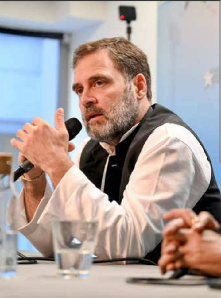 drajoykumar's tweet image. ".@BJP4India के जाल में न फंसे, लोगों के मुद्दों पर करें फोकस. भारत माता की आवाज पर ध्यान दें"-@RahulGandhi जी

#CWCMeetingHyd 
#CWC_Hyderabad