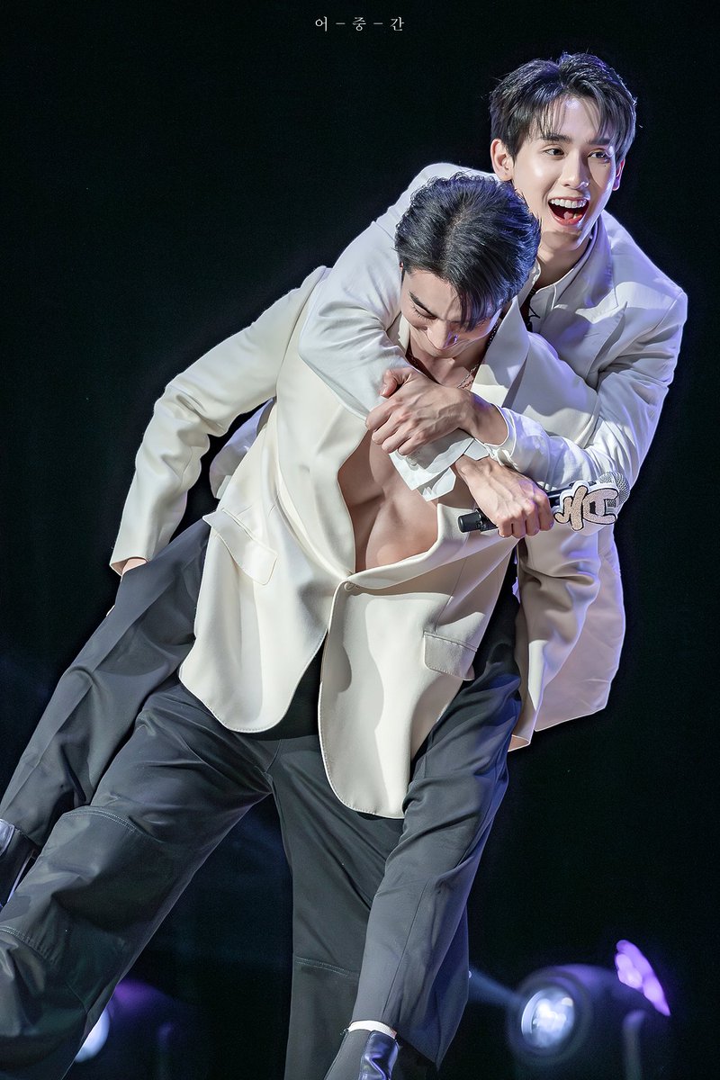 어-중-간 (@eo_joong_gan) / Posts / X
