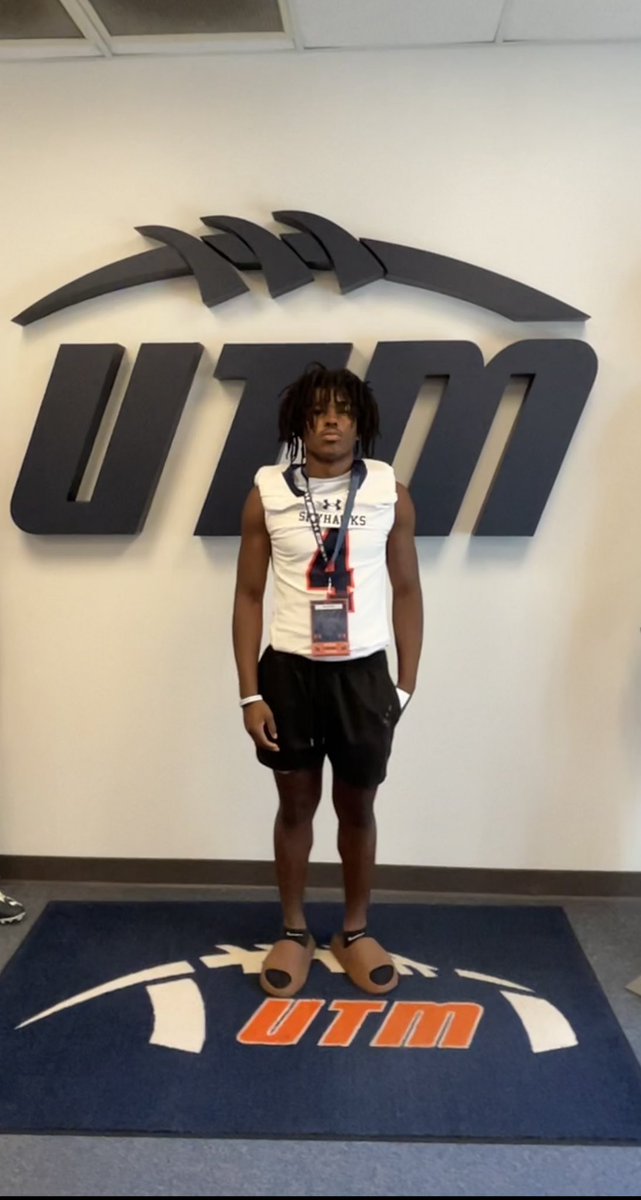 sharod_elly's tweet photo. I had a fun time visiting division 1 school UTM Skyhawks yesterday, The coaches made it feel like home and was glad to celebrate the Win After. https://t.co/evv7hMzOpW