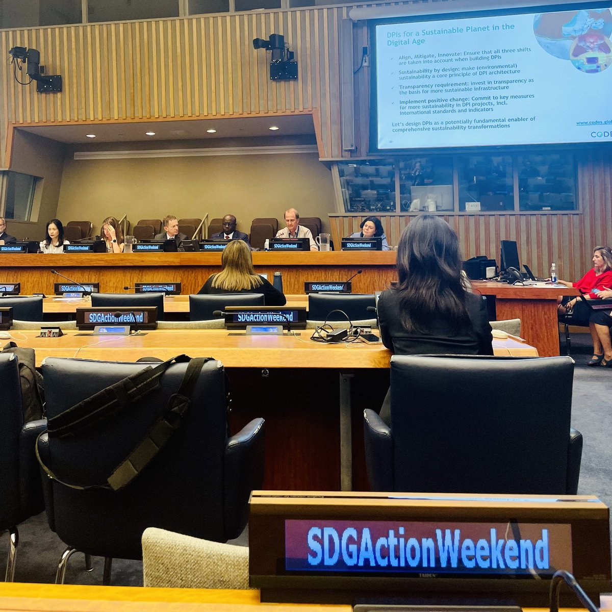 MarcelJDorsch's tweet photo. #DigitalPublicInfrastructure Panel at 🇺🇳#SDGdigital: Environmental integrity should be a key principle in #DPI architecture 🧑🏽‍💻🌱🌎 #CODES @DirkMessner calls for #SustainableDigitalization Framework https://t.co/4A1pls4B3g