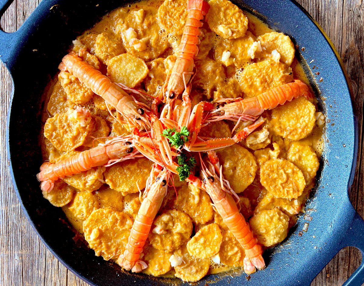 Patatas a la importancia con cigalitas. Los domingos siempre son especiales en #ChezLoleta