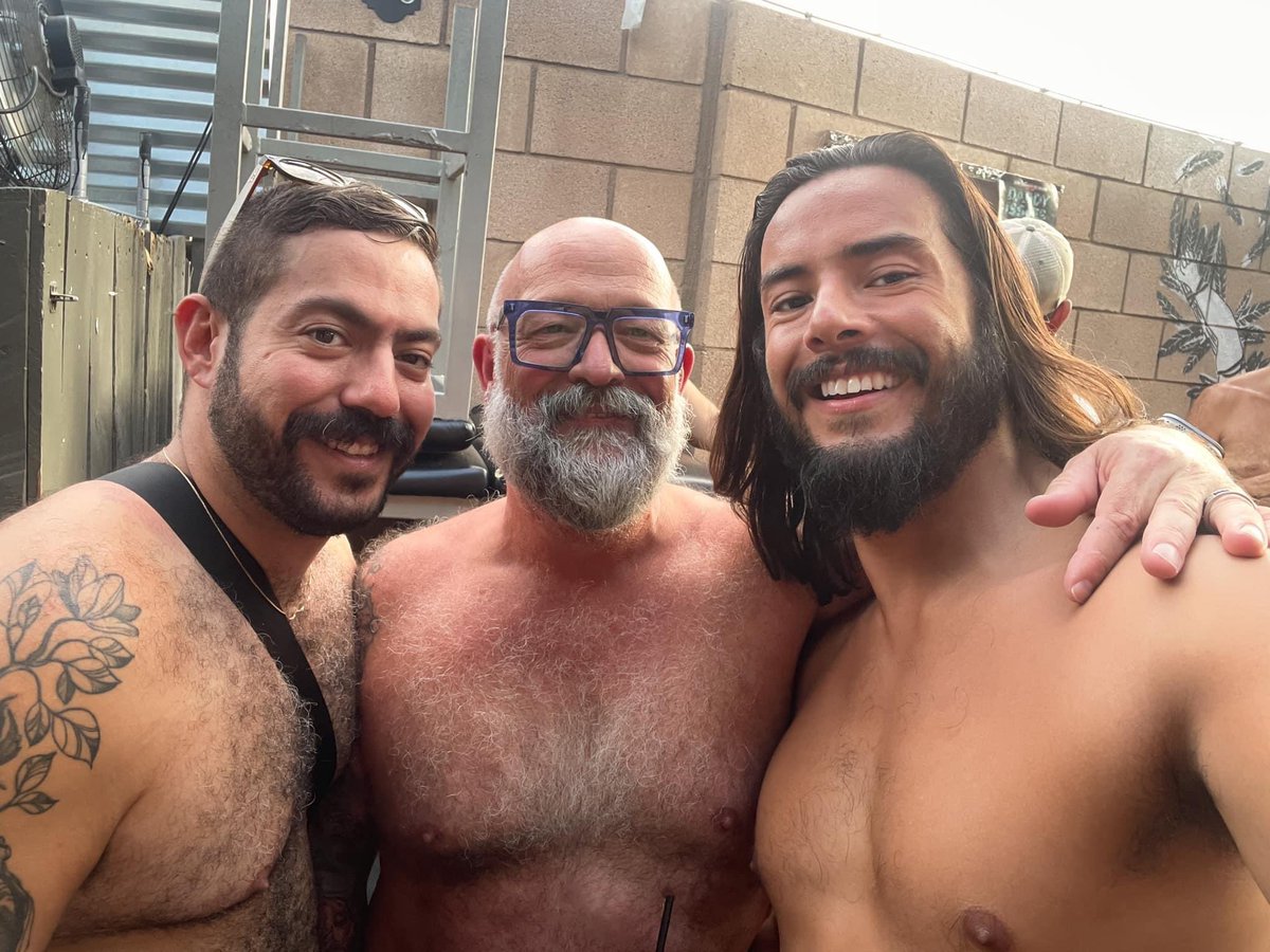 TheBarracksPS's tweet photo. The Barracks Famous Beer Bust starting at 2PM! 

Music by 
DJ BRD

2PM-8PM
&amp;
NATE COX 

8PM-12AM

Haircuts by 
James Holjes 

Tarot Readings by 
Michael Van Why

Get your boots shined by Bootblack René 

#sundayfunday #beerbust #grilledhotdogs #hotshirtlessmen #leatherbar #gaybar https://t.co/afU1MLd1Dx