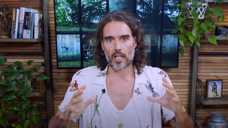 Jonathan_K_Cook's tweet photo. My latest: A few thoughts on the Russell Brand furore
https://t.co/6DtLnFZzn9 https://t.co/8kzdEDcfVf