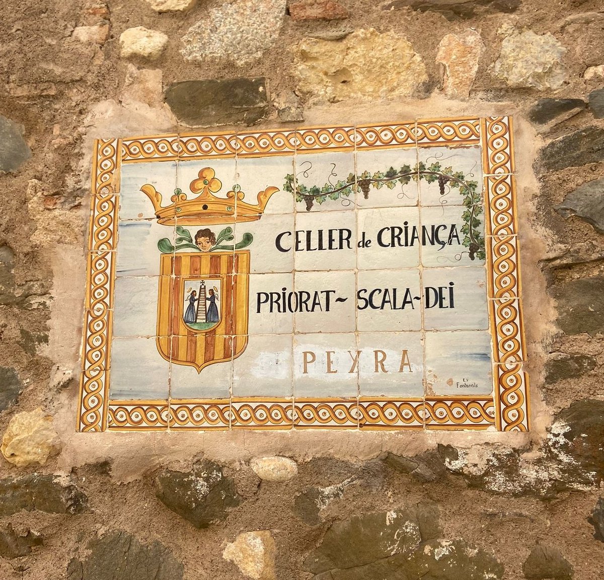 polsa95's tweet photo. Un cap de setmana esplèndid a la comarca del Priorat amb la companyia perfecta. 

📍 Falset https://t.co/Hm8WWprxvz