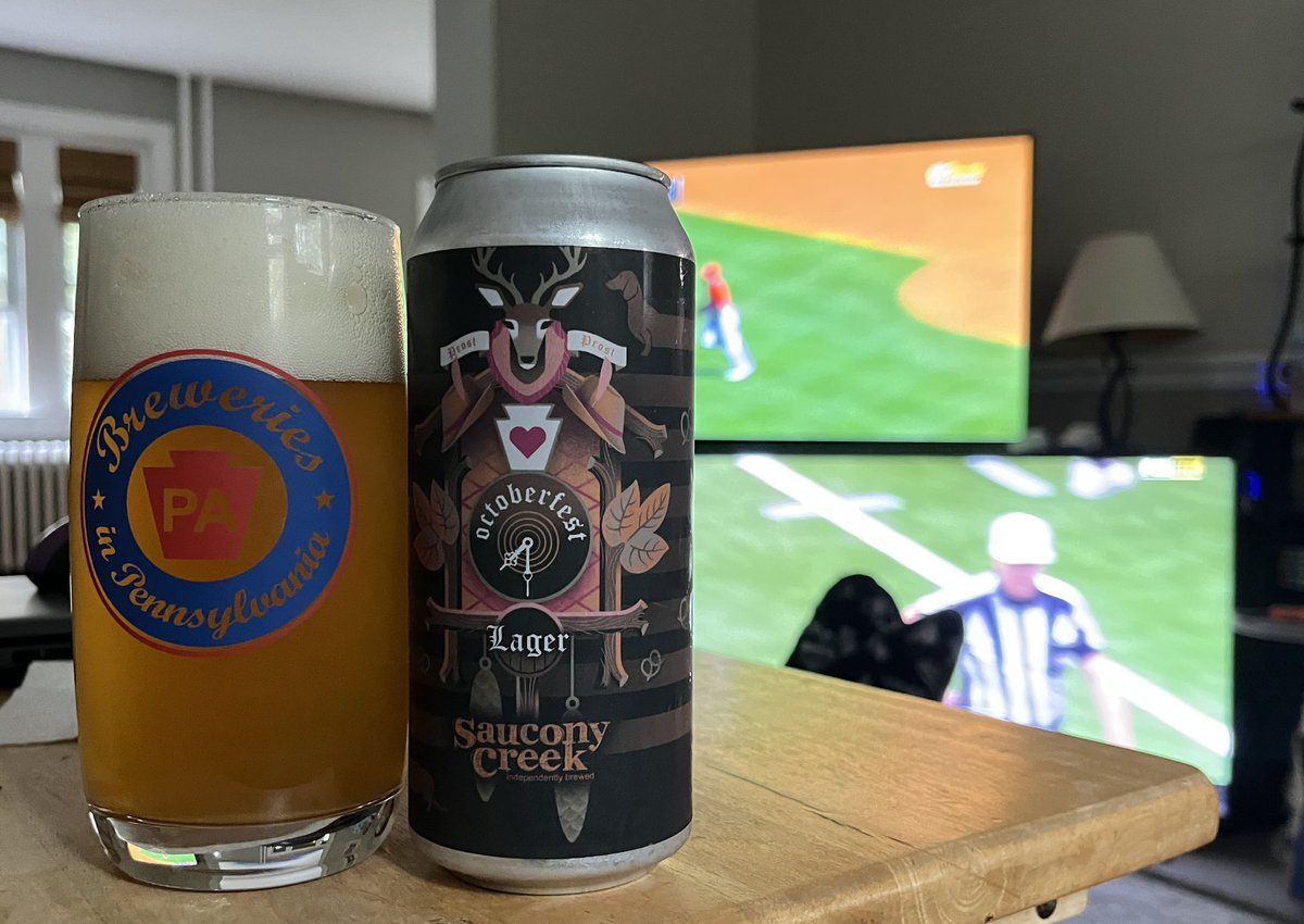 MikeKellerRadio's tweet image. A delicious @SauconyBeer Blanche’s Oktoberfest Lager mixed with some @Phillies baseball and Red Zone. 
I’ll be here all afternoon. #RingTheBell #Cheers #Probst #RedZone