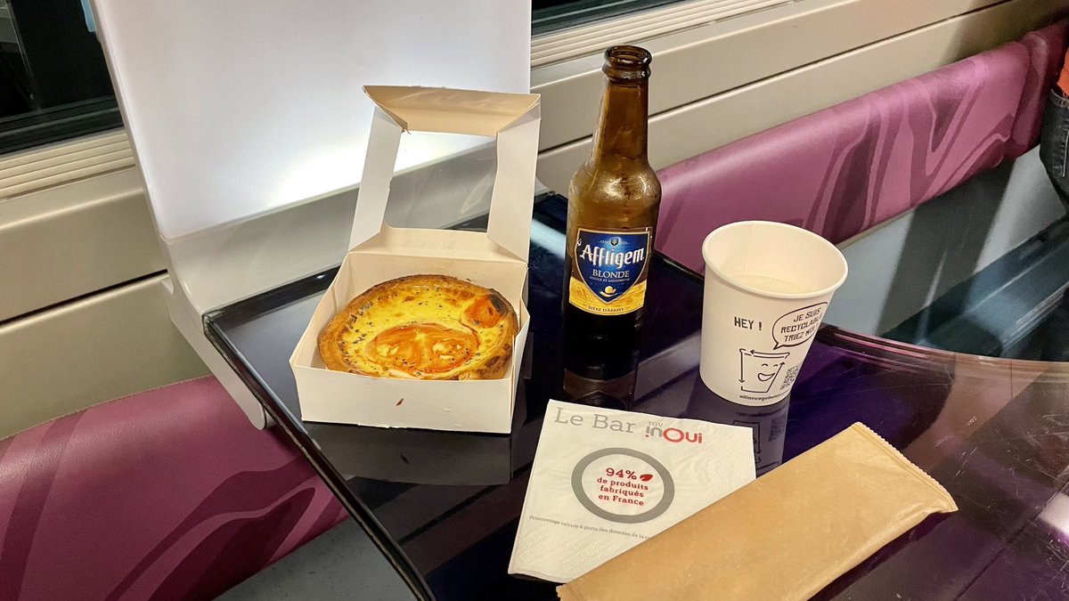 AndreasWiede's tweet photo. By single level #SNCF 🇫🇷 #TGV in #Carmillon livery from #Avignon to #Toulon tonight. The train, built in 1992, comes with a small bar-buffet @_diningcar selling light meals and drinks. We stop at #Marseille for a few minutes: time to stretch one’s legs and to take a few pictures. https://t.co/MYDJzYQBIN