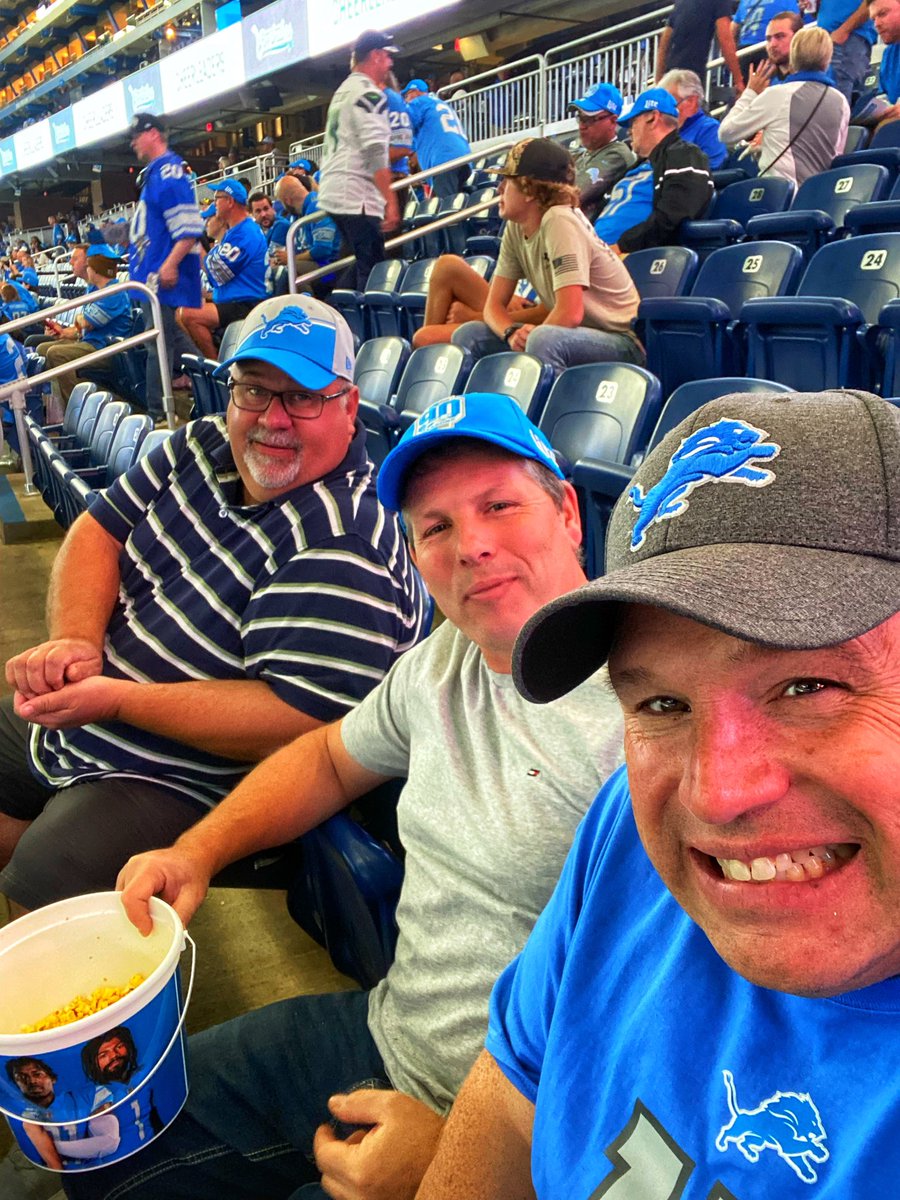 F1newtown's tweet photo. #onepride https://t.co/tHPRTeQtT8