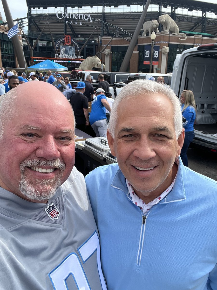 brianrener's tweet photo. Home opener #onepride https://t.co/NUltAF40uk