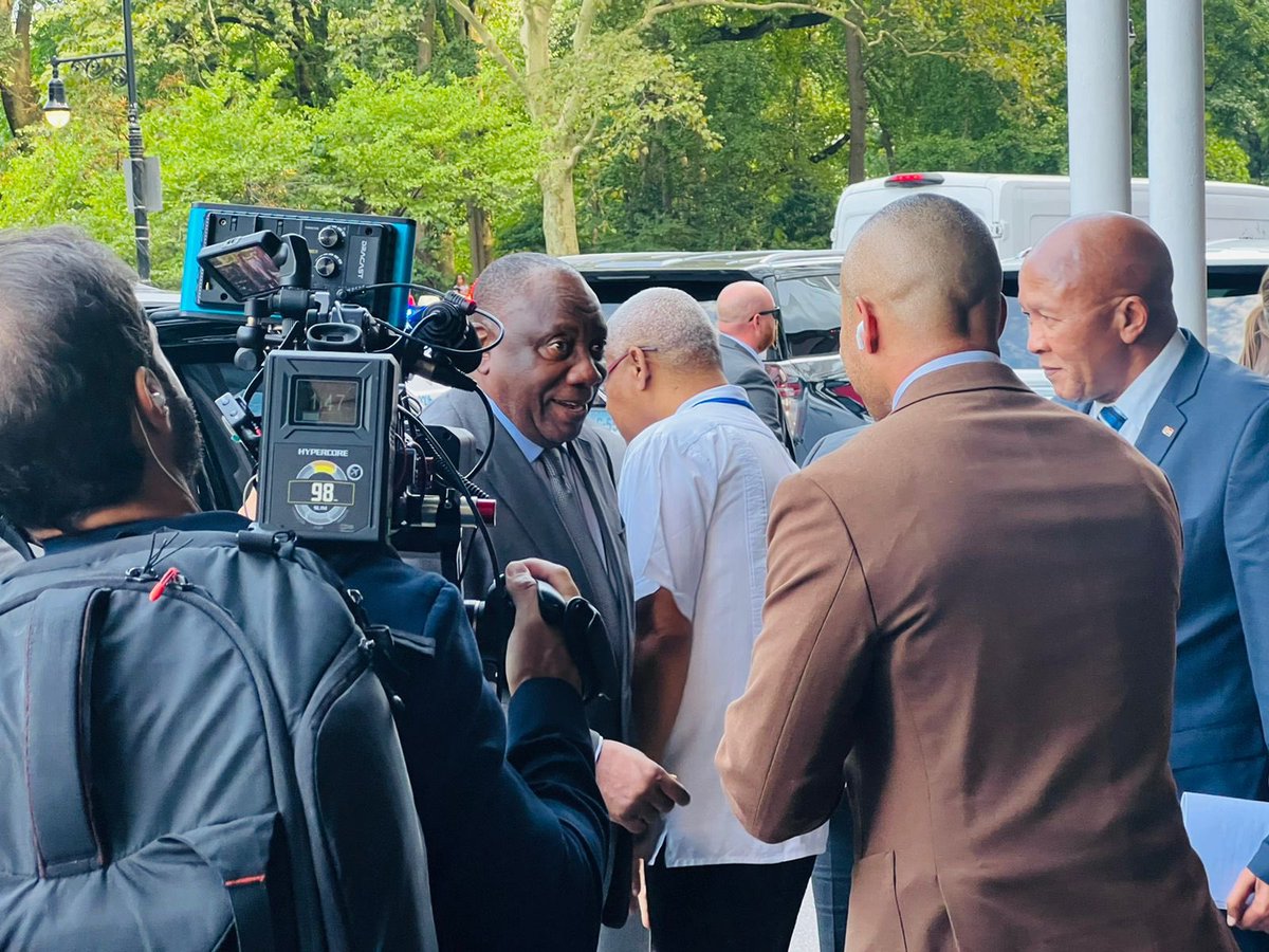 sherwiebp's tweet photo. President Ramaphosa tells me heโs ready to book his flight for the final of the Rugby World Cup in France.
Expressed confidence the Springboks are going to win the cup โฆ while providing some inspiration for diplomatic victories at #UNGA78 this week.
#sabcnews https://t.co/OJrVA3m10m
