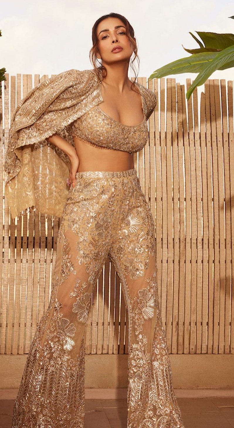 F6P4unWawAAzqE9?format=jpg&name=large