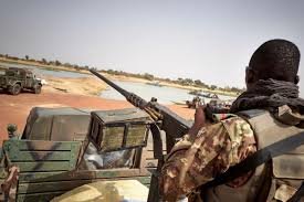 mali_express's tweet photo. Les Forces armées maliennes maintiennent la pression sur les groupes armés terroristes en assurant la sécurité des populations et de leurs...https://t.co/ks4Nh1vgxn https://t.co/pxgIV8B6r0