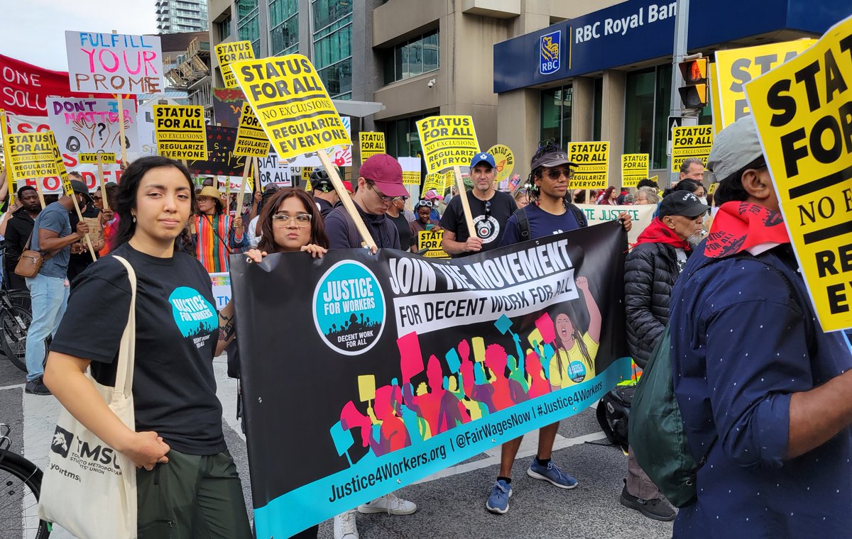 Marching for a stronger Canada with @tngcommunityTO @AccessAlliance #statusforall #decentwork @RefugeeCentre !