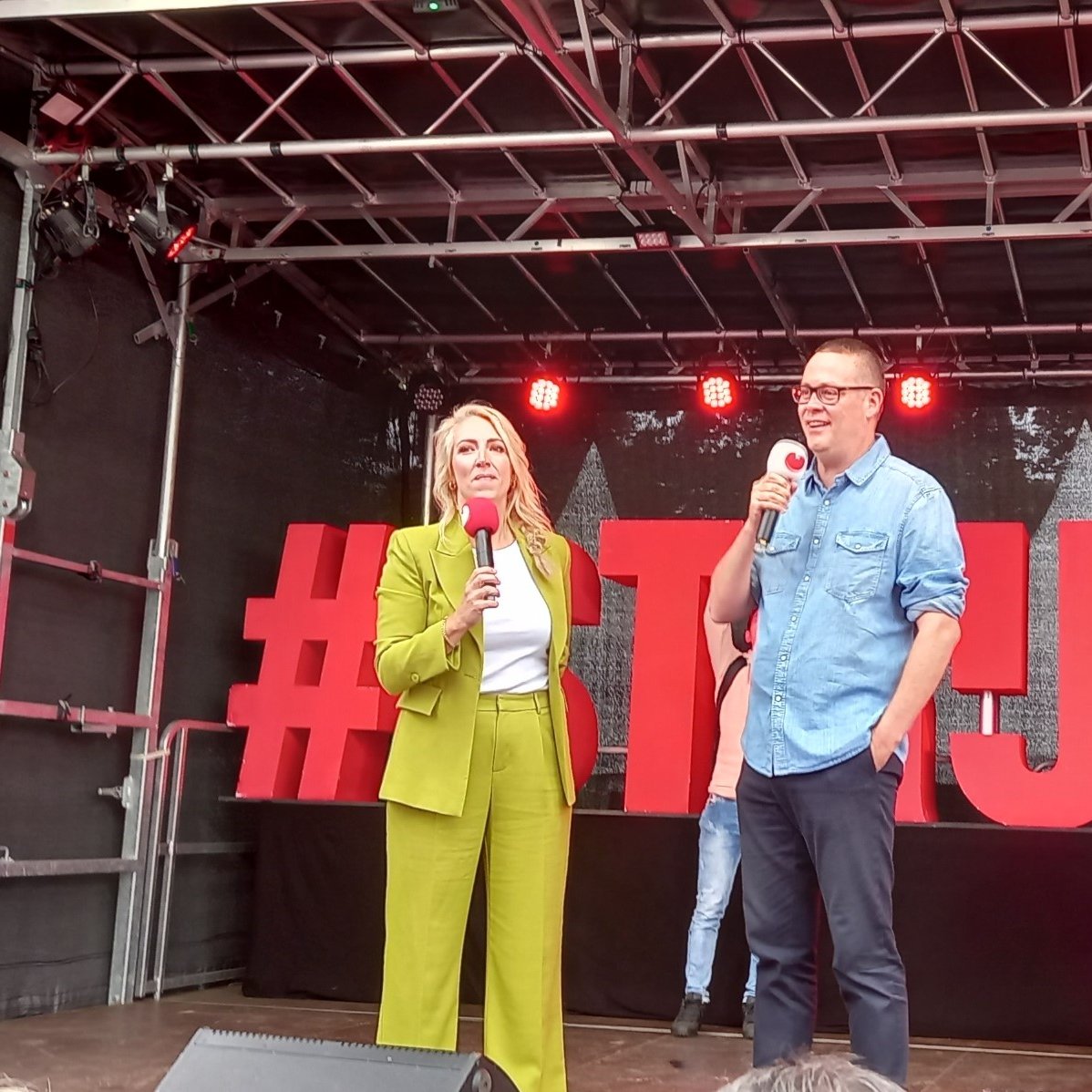robert_limbach's tweet image. Spreek! Stem! Maak het verschil!! Stem SP!

MARIJNISSEN OP PRINSJESDAGPROTEST: TIJD VOOR EEN IDEEËNSTRIJD

SP Limburg Zuid is er klaar voor, op naar Den Haag, PrinsjesdagProtest 📷📷
#sp #prinsjesdagprotest #SPLandgraaf #SPHeerlen #parkstad #splimburg #PVDA #belgie #belgium