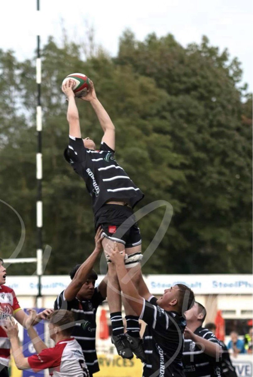 Good first round win for Ponty District under 16s v Rhondda , great pic of my boy Sam taking a  line out .