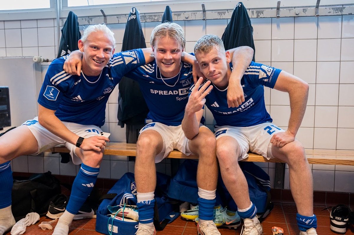 Aldrei leiðinlegt að fagna sigri með þessum hrikalega góðu drengjum