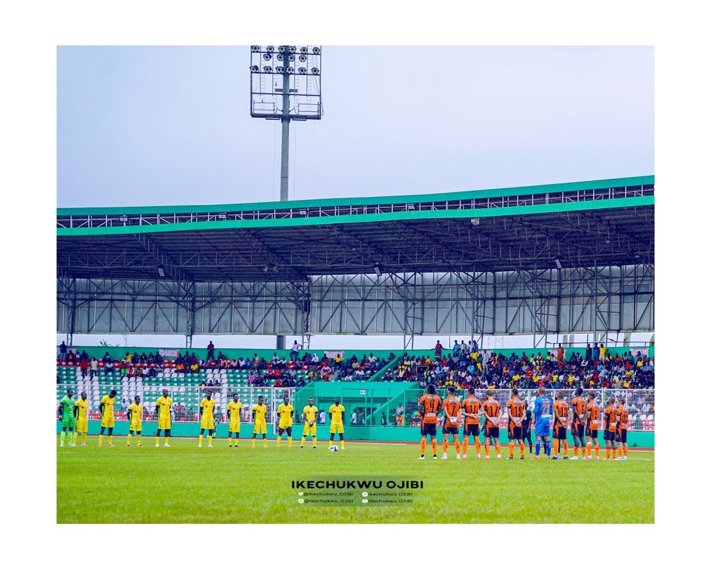 ikechukwu_ojibi's tweet photo. Some of my favorites from yesterday's game between @BendelInsurance 🆚 @RSBerkanoficiel ⚽️📸
2-2 it ended at the Samuel Ogbemudia Stadium, Benin City.
#CAFCC
#BINRSB
#BendelInsurance https://t.co/zgBb8DmN6t