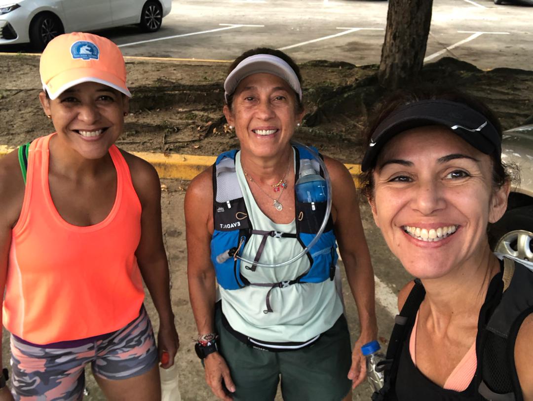 KER___________'s tweet photo. Unos kcitos domingueros con estas bellezas 😁😎🏃🏽♀️🏃🏻♀️🏃🏼♀️
PD: Estoy negrita del sol 🙋🏿♀️y eso que me echo protector solar 🫠🌞
#RunKeRun #Correr #Corredoras #Amigas #Run #Caracas @MeEncantaCorrer
Echa un vistazo a mi actividad en Strava: https://t.co/4Nr9BhaAMd https://t.co/oGh1jRYA45