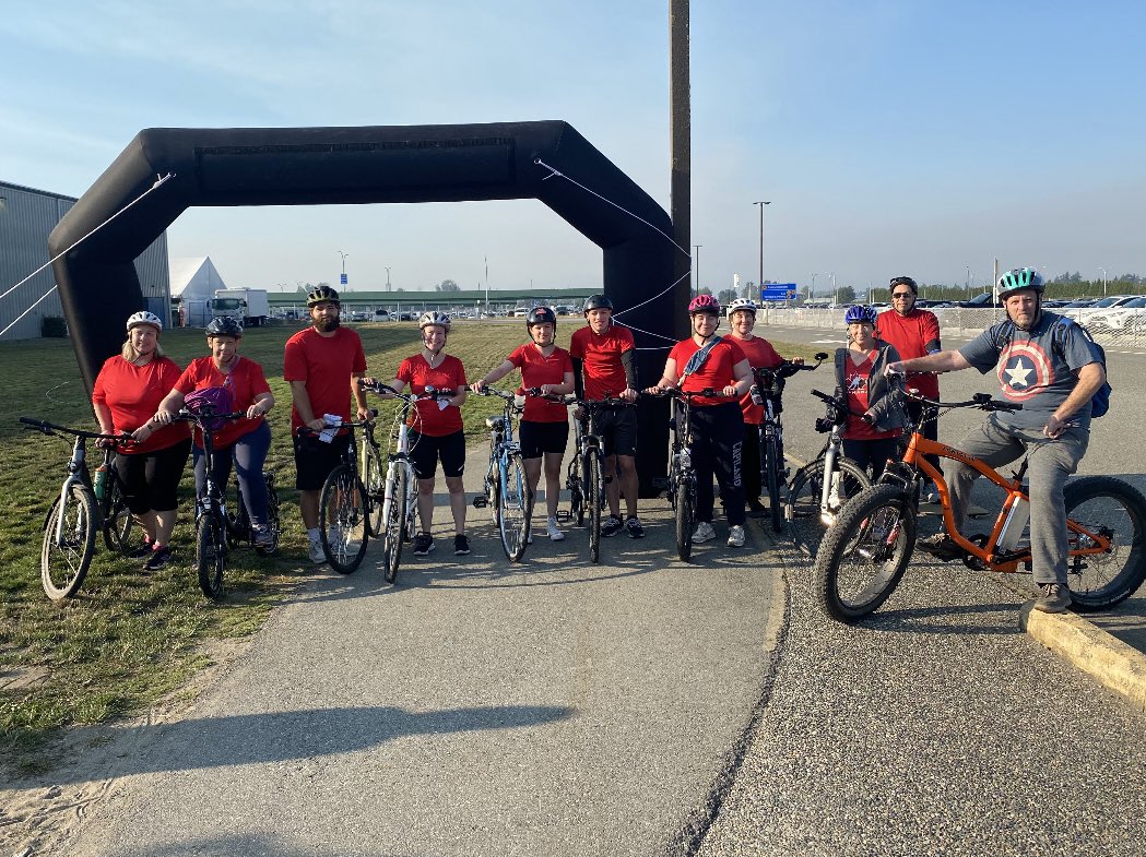 karenepp65's tweet photo. A great end to #MennoniteHeritageWeek I gotta say. #menno #cyclathon #MCCBC #obayo #REDSteam https://t.co/0LCJgZgmZp