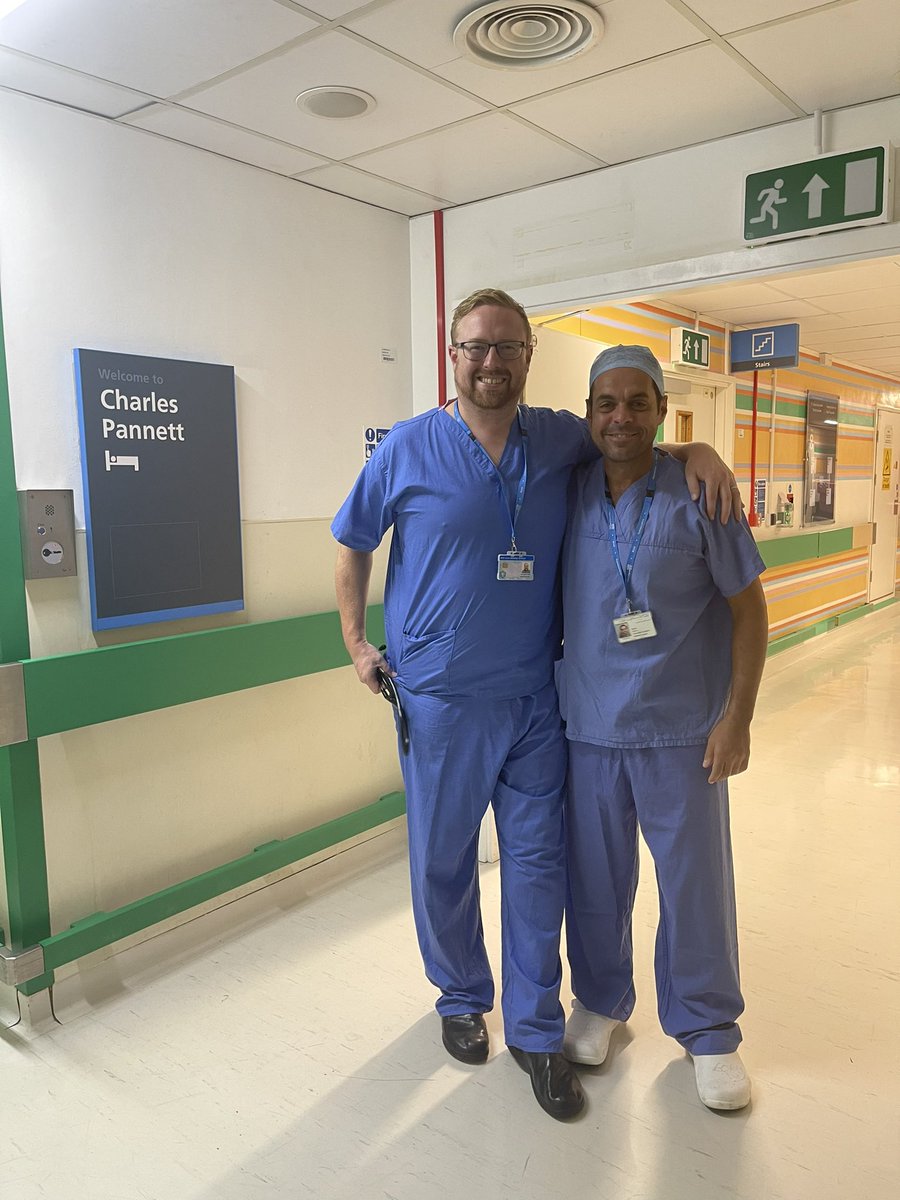 The big man just handed over his last ever registrar oncall &amp; what a weekend it has been. Privileged to say I’ve been your consultant one day. Tunbridge Wells have got themselves a top surgeon and a top man <a href="/KSSsurgeon/">Liam Poynter</a>.Glad you’re going because you attract way too much work😂