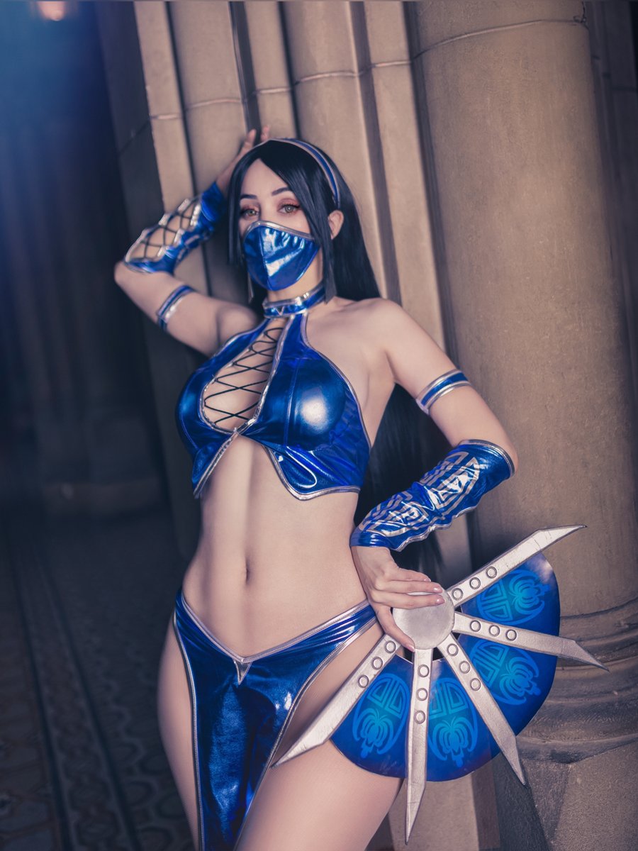 playsophie_'s tweet photo. Kitana Wins 💙 I am very happy with these photos, next month there will be something from it on my Patreon ~

#MortalKombat #Kitana https://t.co/fsukqbWCqv