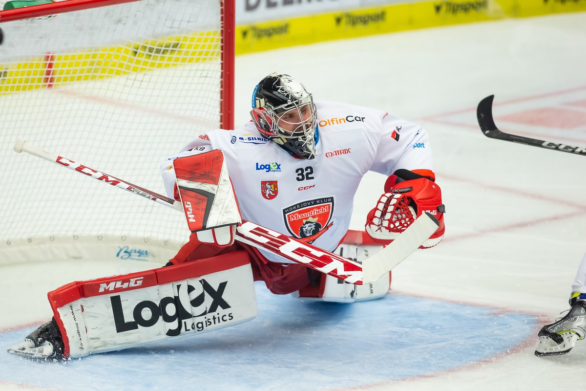 telhstats's tweet image. 🪃 Popáté v historii #základníčást @telhcz (1993–2023) nařídili rozhodčí 3⃣ trestná střílení v 1 utkání:

25. 11. 2012 #KVACEB (3/0)
27. 1. 2015 #HKRLIB (2/1)
1. 2. 2019 #OLOTRI (1/2)
11. 12. 2020 #CEBTRI (2/1)
17. 9. 2023 #HKRLIB (1/2) 🆕

📸 Stanislav Souček