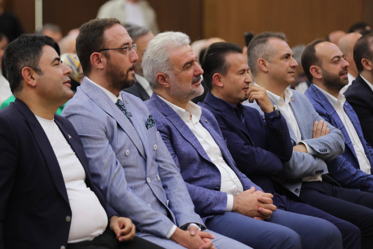 osmannnurika's tweet photo. Teşkilatlarımız İstanbul’un dört bir yanında milletimizin taleplerini dinliyor, sorunları çözmek için çözüm yolları arıyor ve geleceğe yönelik projeler geliştiriyor. Bu azim ve kararlılıkla 2024 için #Yenidenİstanbul diyoruz.

📍Tuzla İlçe Danışma Meclisi https://t.co/3XSWqtB9zl